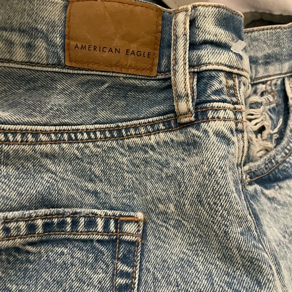 American Eagle. High Rise 
Jeans size 10 - Picture 7 of 9